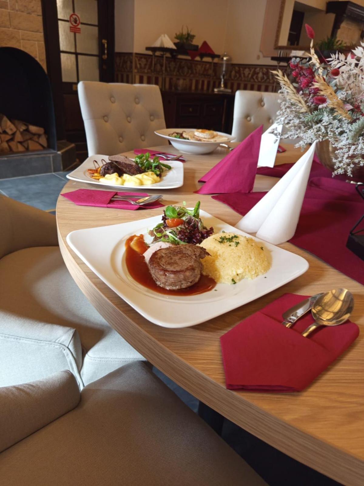 Hotel Lovecky Zamecek Orion ليبيريتش المظهر الخارجي الصورة
