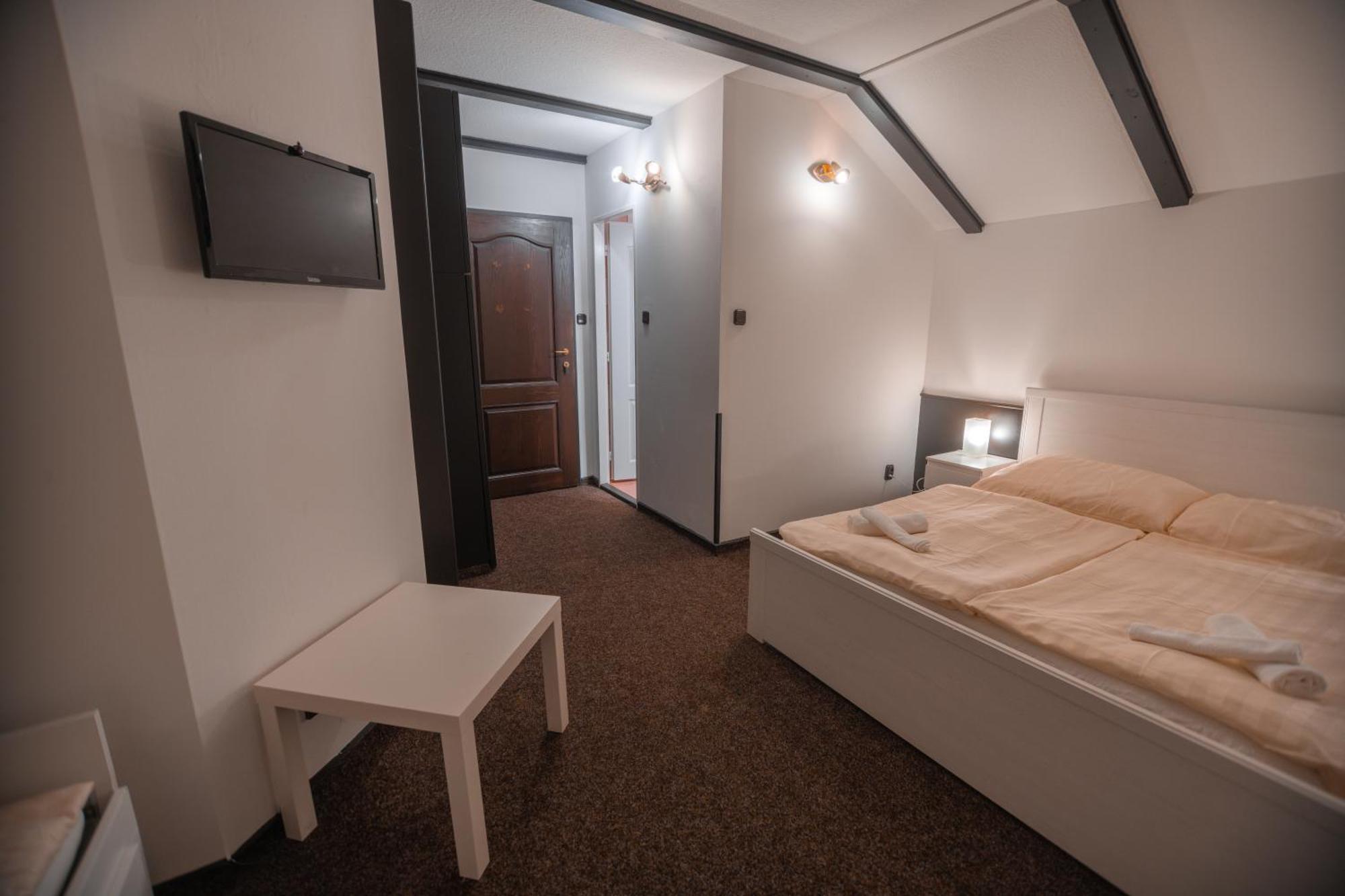 Hotel Lovecky Zamecek Orion ليبيريتش المظهر الخارجي الصورة