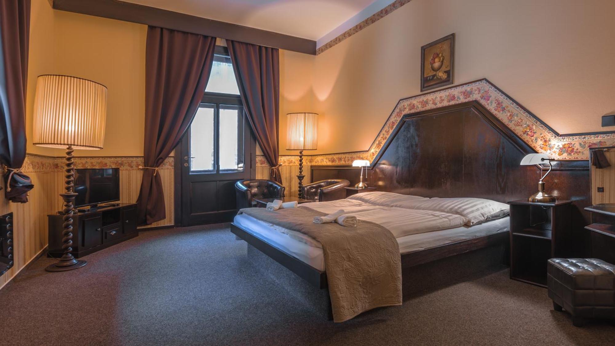 Hotel Lovecky Zamecek Orion ليبيريتش المظهر الخارجي الصورة